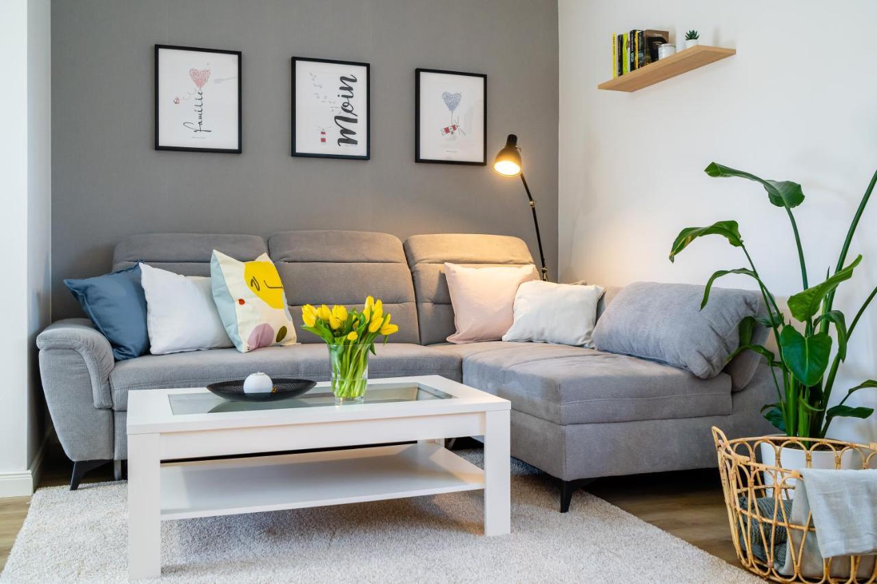 Vivid - Ideal Fuer 4 - Strandnaehe Mit 2 Terrassen - 2 Sz & Wz Varel Eksteriør bilde